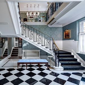 No. 30 Knightsbridge
